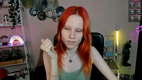 Snapshot of cassandra_nik chatting on 05/08/26, 06:08 Cassandra online show from 05/08/26, 06:08