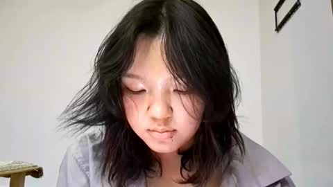 Snapshot of cassidykraeger chatting on 12/13/25, 07:53 Mia online show from 12/13/25, 07:53