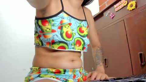 Snapshot of cassie_doll_squirt chatting on 12/03/25, 12:03 cassie online show from 12/03/25, 12:03