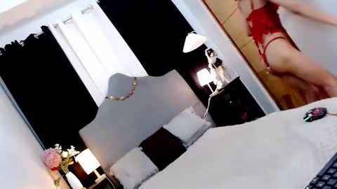 CASSIE online show from 11/08/25, 07:01