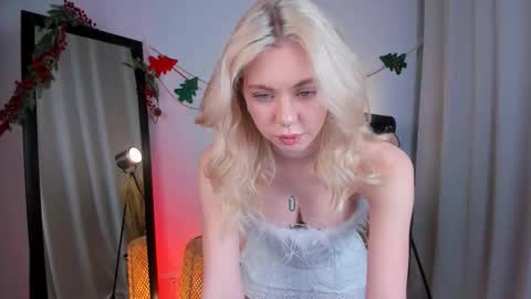 Hello my name is Cassie and my friend Nilo is also here online show from 12/16/25, 06:51