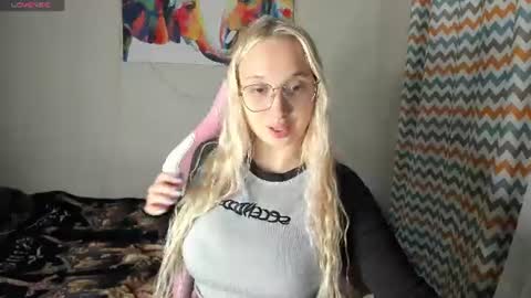 Cassie Rosss online show from 07/03/26, 08:04