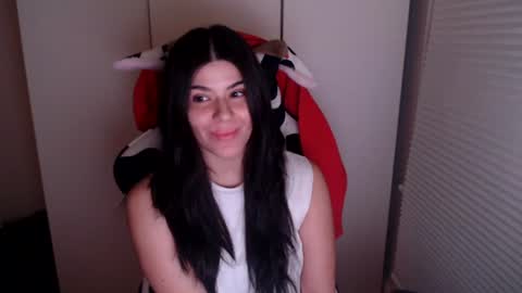 Snapshot of cassiealvarez chatting on 07/15/26, 01:44 cassiealvarez online show from 07/15/26, 01:44