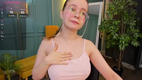 assie online show from 12/13/24, 10:02