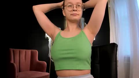 assie online show from 11/08/25, 12:38