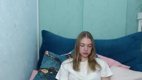 Tina online show from 09/12/25, 05:18