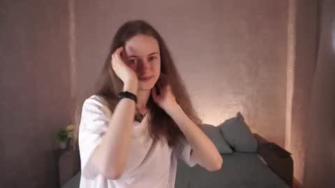 Snapshot of cassiehorridge chatting on 06/09/26, 04:13 Alice online show from 06/09/26, 04:13