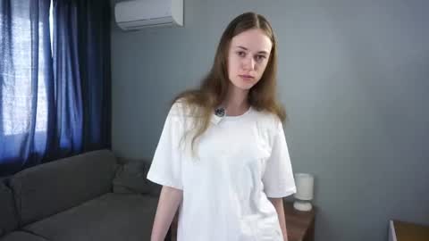 Snapshot of cassiehorridge chatting on 06/13/26, 06:11 Alice online show from 06/13/26, 06:11