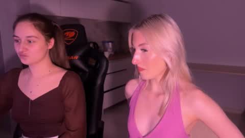 Snapshot of cassiekatherine_ chatting on 11/20/25, 09:31 cassiekatherine_ online show from 11/20/25, 09:31