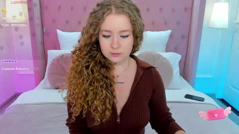 Snapshot of cassieride chatting on 04/28/26, 05:12 Curly online show from 04/28/26, 05:12