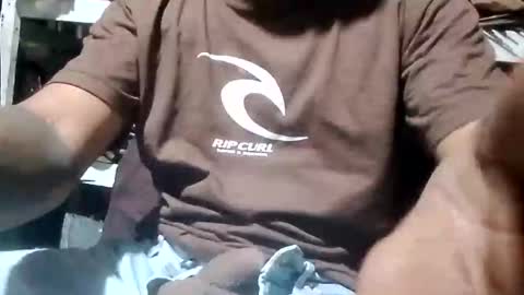 Snapshot of cassiocs1 chatting on 10/07/25, 08:11 cassiocs1 online show from 10/07/25, 08:11