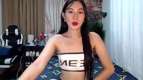 Snapshot of cassydeluxe chatting on 10/14/25, 01:50 Cassy online show from 10/14/25, 01:50