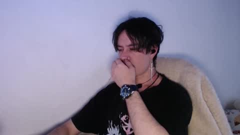 Snapshot of casteryx chatting on 11/18/25, 09:41 Juan online show from 11/18/25, 09:41