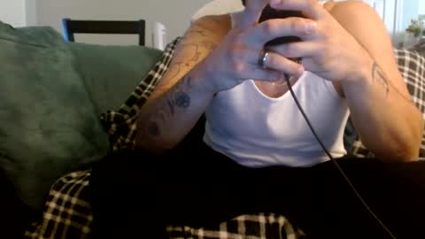 Snapshot of castle_frank91 chatting on 07/29/26, 08:18 Castle frank91 online show from 07/29/26, 08:18