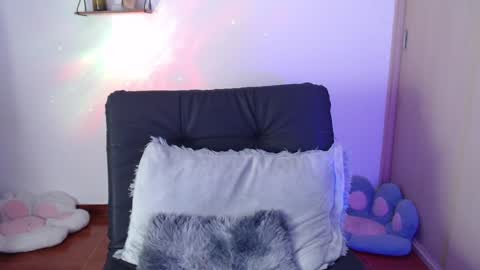 Snapshot of cat_black___ chatting on 01/21/25, 12:57 cat online show from 01/21/25, 12:57