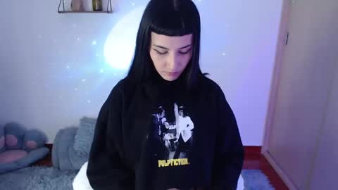 Snapshot of cat_black___ chatting on 03/08/25, 02:01 cat online show from 03/08/25, 02:01