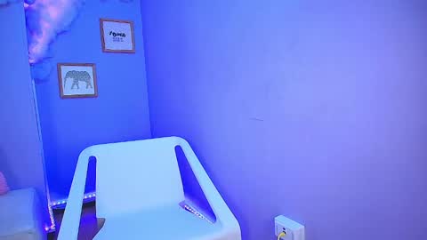 Snapshot of cat_nasty chatting on 11/04/25, 09:14 cat_nasty online show from 11/04/25, 09:14