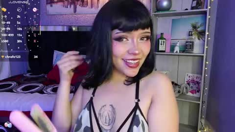 Snapshot of cat_terra chatting on 10/10/25, 07:07 Terra online show from 10/10/25, 07:07