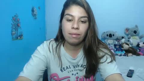 Snapshot of cata_09 chatting on 01/22/25, 11:43 cata online show from 01/22/25, 11:43
