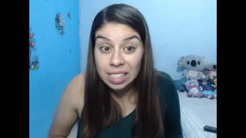 Snapshot of cata_09 chatting on 02/01/25, 03:28 cata online show from 02/01/25, 03:28