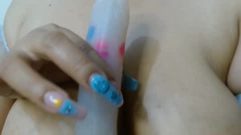 Snapshot of cata__gutierrez_ chatting on 10/17/25, 06:05 Cata online show from 10/17/25, 06:05