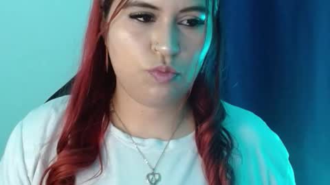 Snapshot of cata__gutierrez_ chatting on 11/08/25, 04:01 Cata online show from 11/08/25, 04:01