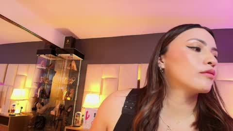 Snapshot of cata_alvarezz chatting on 02/05/25, 06:59 catalina online show from 02/05/25, 06:59