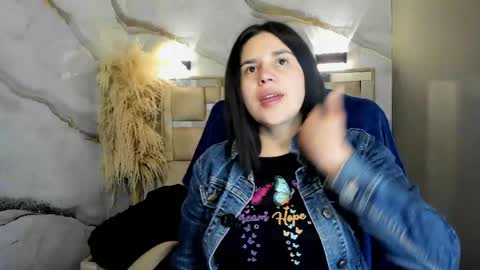 Snapshot of cata_black chatting on 05/20/26, 12:11 cata black online show from 05/20/26, 12:11
