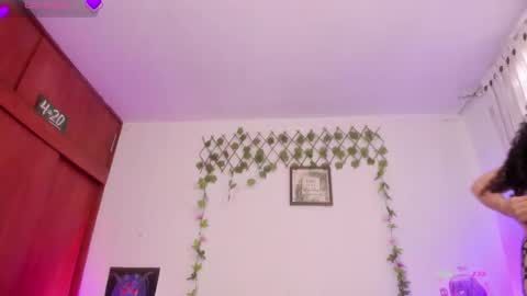 Snapshot of cata_greenn chatting on 01/15/26, 08:23 Cata green model independient online show from 01/15/26, 08:23