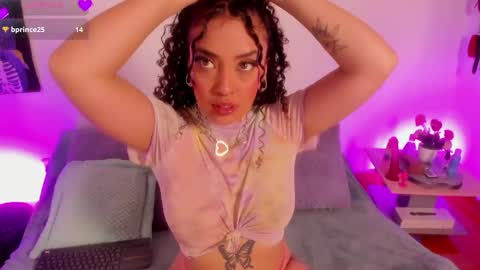 Snapshot of cata_greenn chatting on 04/17/26, 07:28 Cata green model independient online show from 04/17/26, 07:28
