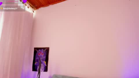 Snapshot of cata_greenn chatting on 04/27/26, 07:45 Cata green model independient online show from 04/27/26, 07:45