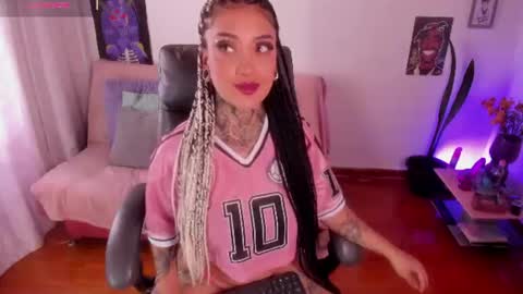 Snapshot of cata_greenn chatting on 07/03/26, 07:09 Cata green model independient online show from 07/03/26, 07:09