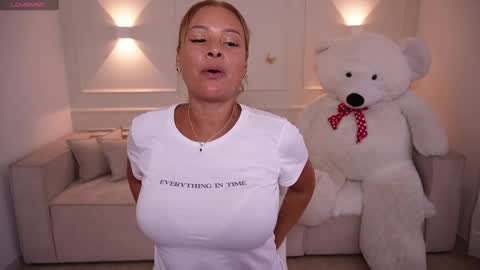 Catalina      Onlyfans catajaramillo07 online show from 03/11/25, 09:48