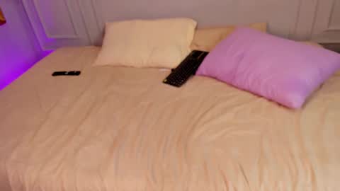 Snapshot of cataleya0320 chatting on 09/21/25, 04:25 Cataleya online show from 09/21/25, 04:25