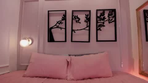 Snapshot of cataleya0320 chatting on 10/12/25, 01:59 Cataleya online show from 10/12/25, 01:59