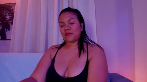 Snapshot of cataleya0320 chatting on 10/21/25, 03:40 Cataleya online show from 10/21/25, 03:40