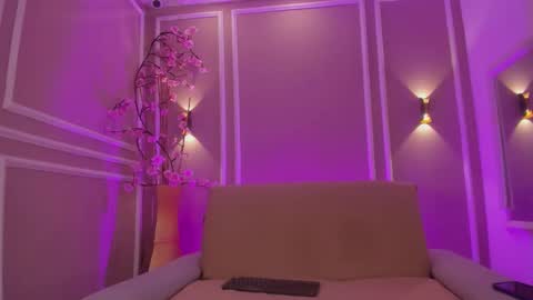 Snapshot of cataleya0320 chatting on 11/10/25, 03:00 Cataleya online show from 11/10/25, 03:00