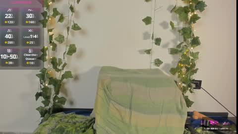 cataleya19__ online show from 02/05/25, 11:44