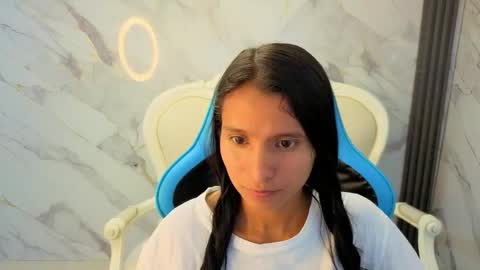 Snapshot of cataleya23_a chatting on 03/19/26, 03:27 cataleya23_a online show from 03/19/26, 03:27