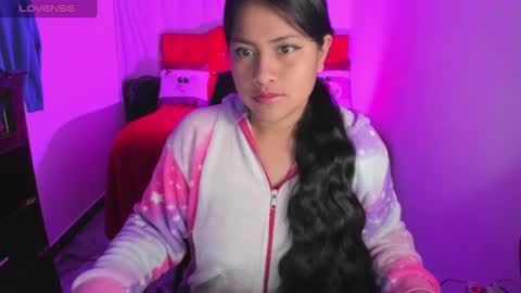 Flor....... online show from 12/17/24, 10:44