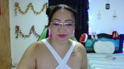 isabel online show from 12/20/24, 10:05