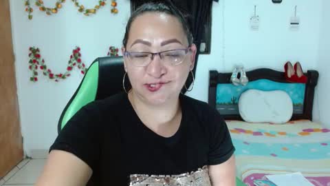 isabel online show from 01/14/25, 11:16