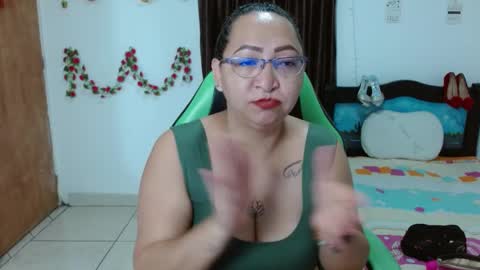 isabel online show from 01/30/25, 09:47
