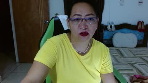 isabel online show from 02/11/25, 08:05