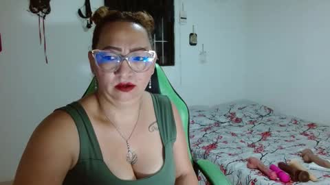 isabel online show from 09/10/25, 08:25
