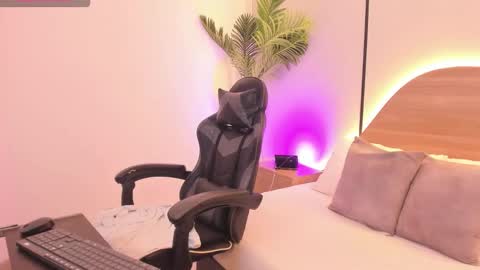 Snapshot of cataleya_castle chatting on 03/03/26, 12:22 C A T E online show from 03/03/26, 12:22