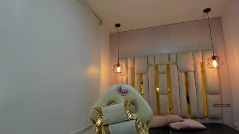 Snapshot of cataleya_sambrano chatting on 10/30/25, 11:00 Cataleya online show from 10/30/25, 11:00