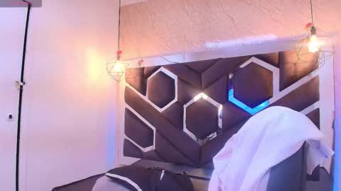 Snapshot of cataleya_sambrano chatting on 11/04/25, 10:58 Cataleya online show from 11/04/25, 10:58