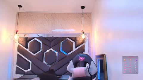 Snapshot of cataleya_sambrano chatting on 11/11/25, 10:59 Cataleya online show from 11/11/25, 10:59