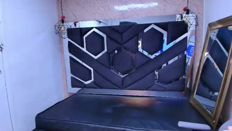 Snapshot of cataleya_sambrano chatting on 11/14/25, 10:58 Cataleya online show from 11/14/25, 10:58